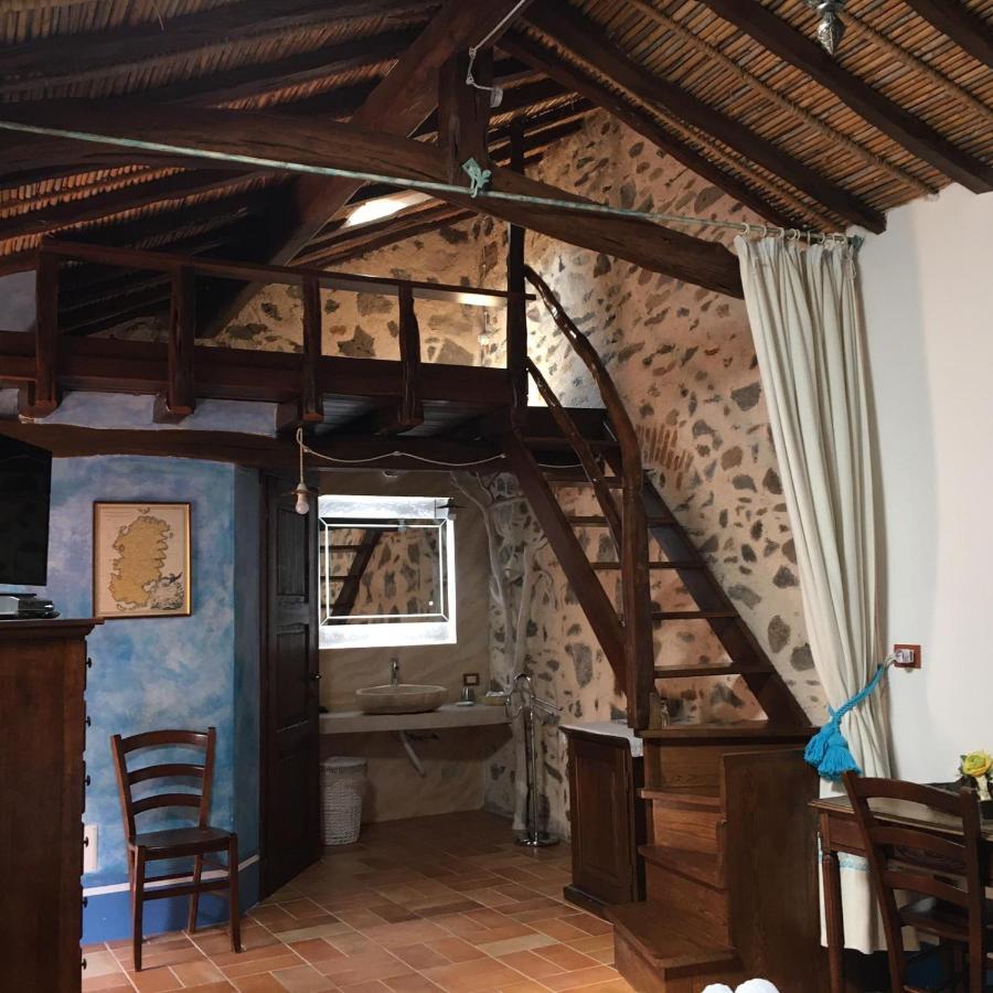 Hotel Anticos Palathos Orosei Bagian luar foto