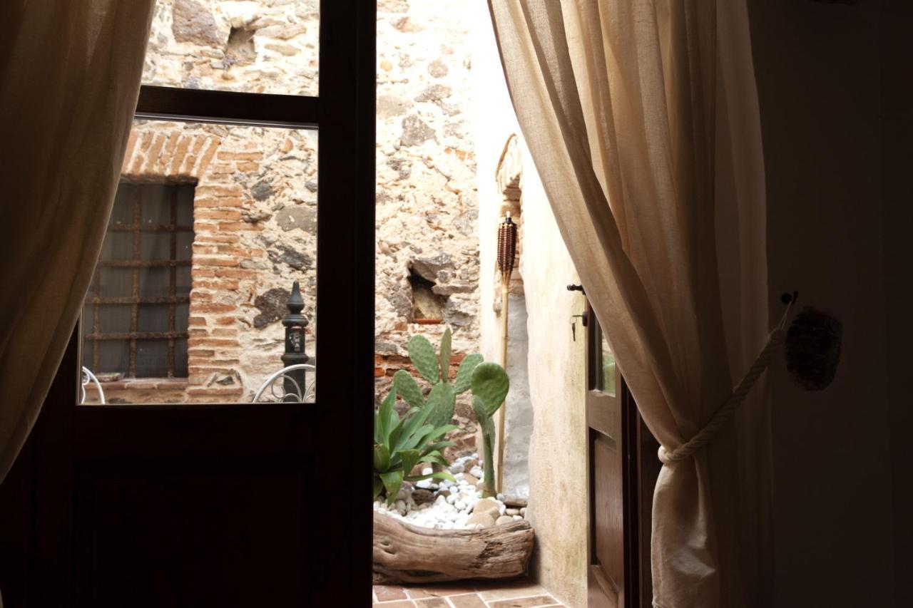 Hotel Anticos Palathos Orosei Bagian luar foto