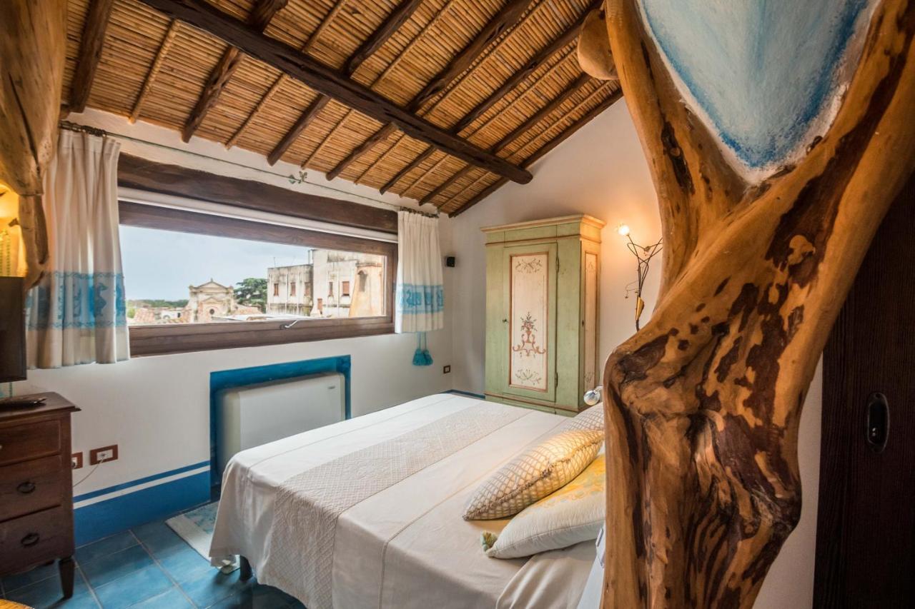 Hotel Anticos Palathos Orosei Bagian luar foto