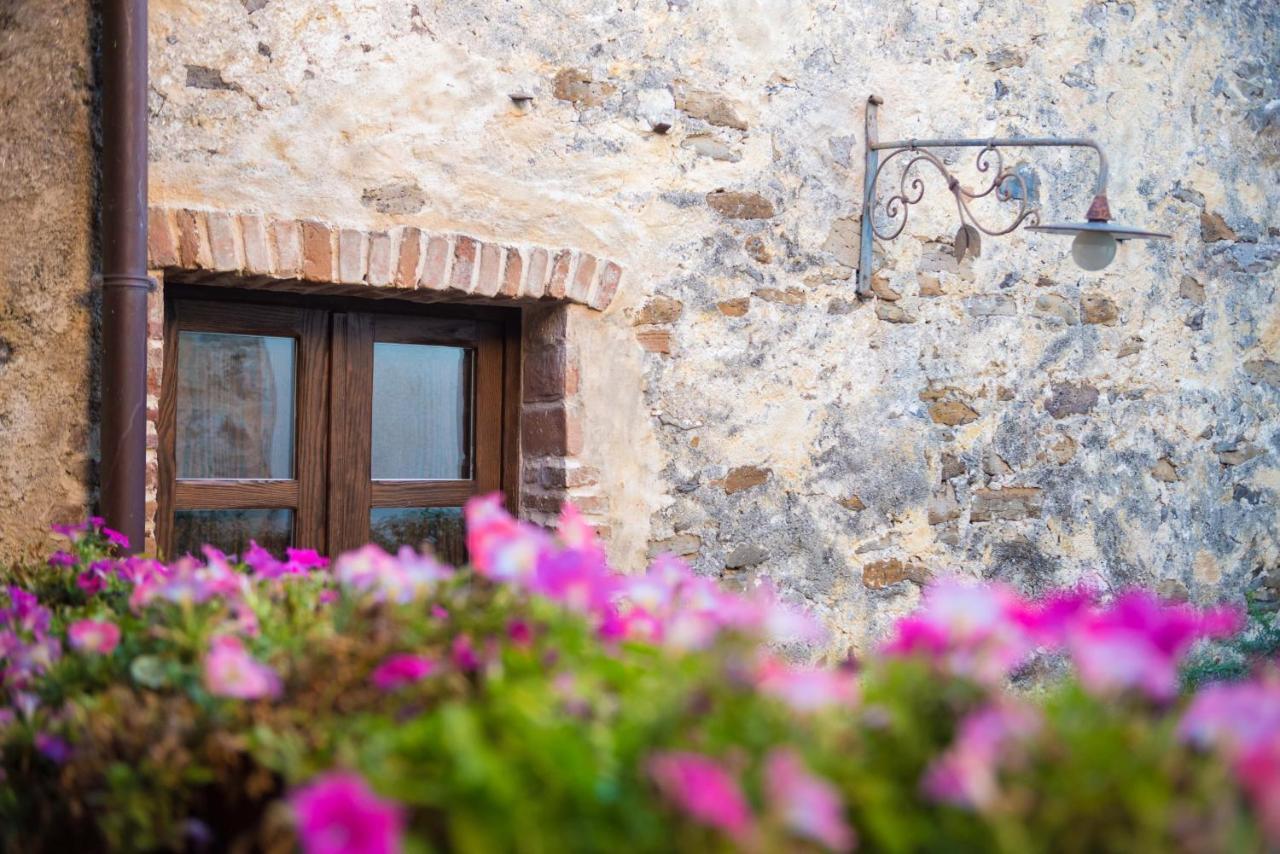 Hotel Anticos Palathos Orosei Bagian luar foto