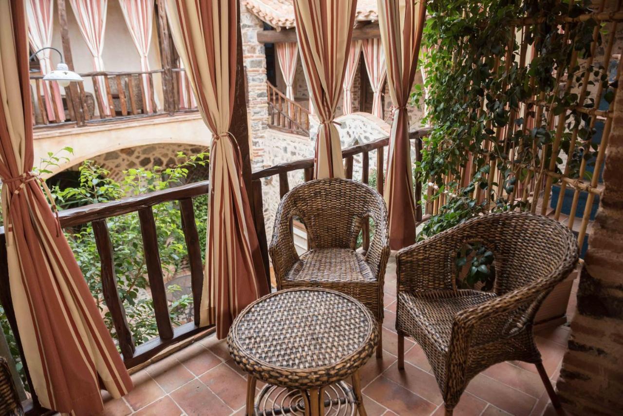 Hotel Anticos Palathos Orosei Bagian luar foto