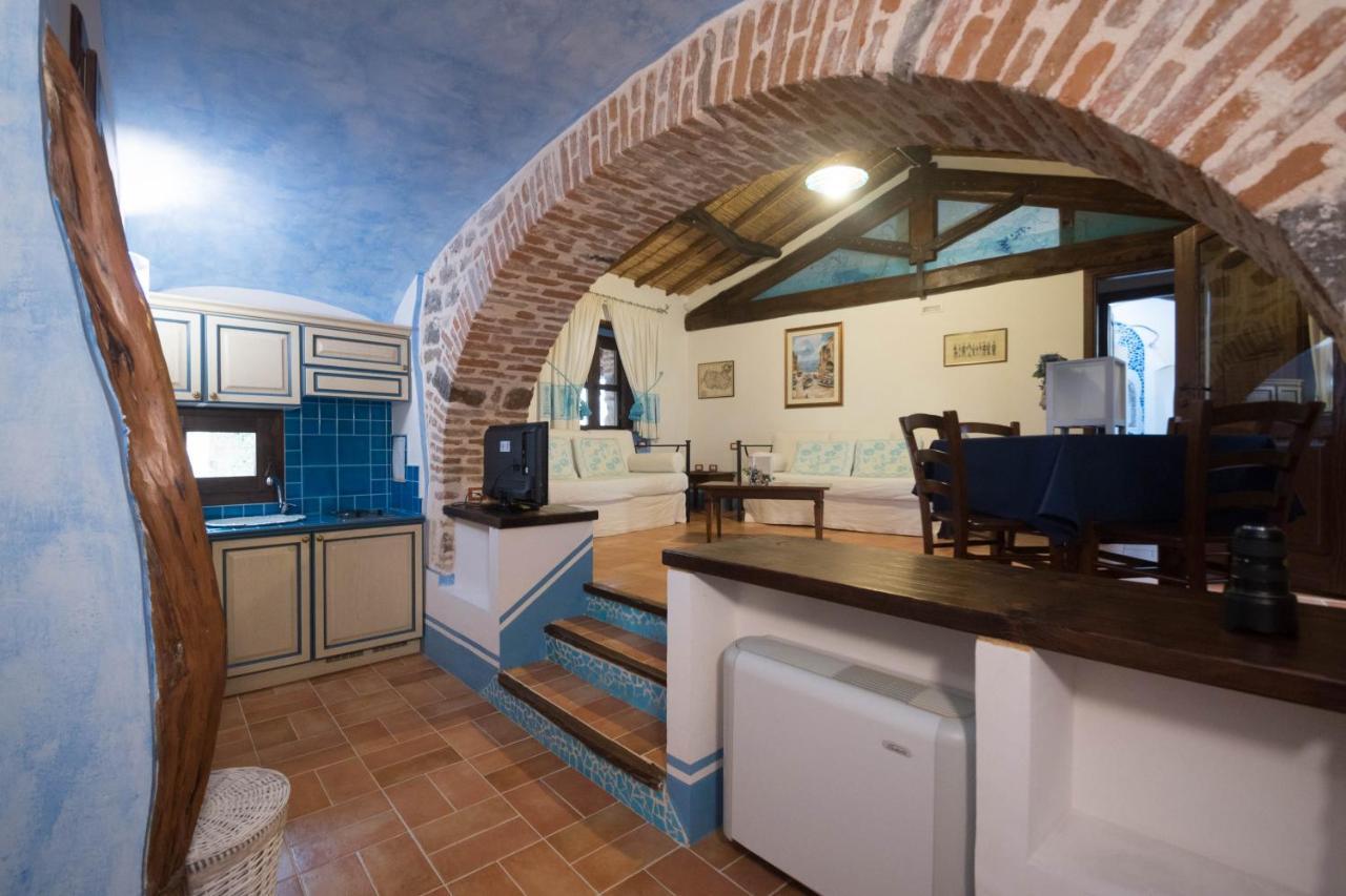 Hotel Anticos Palathos Orosei Bagian luar foto